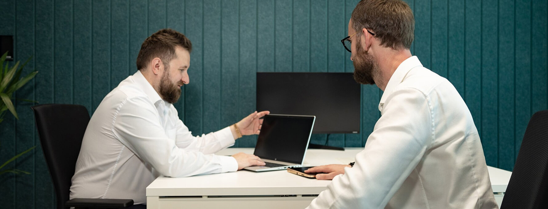 Submit a request and receive comprehensive information from a specialist