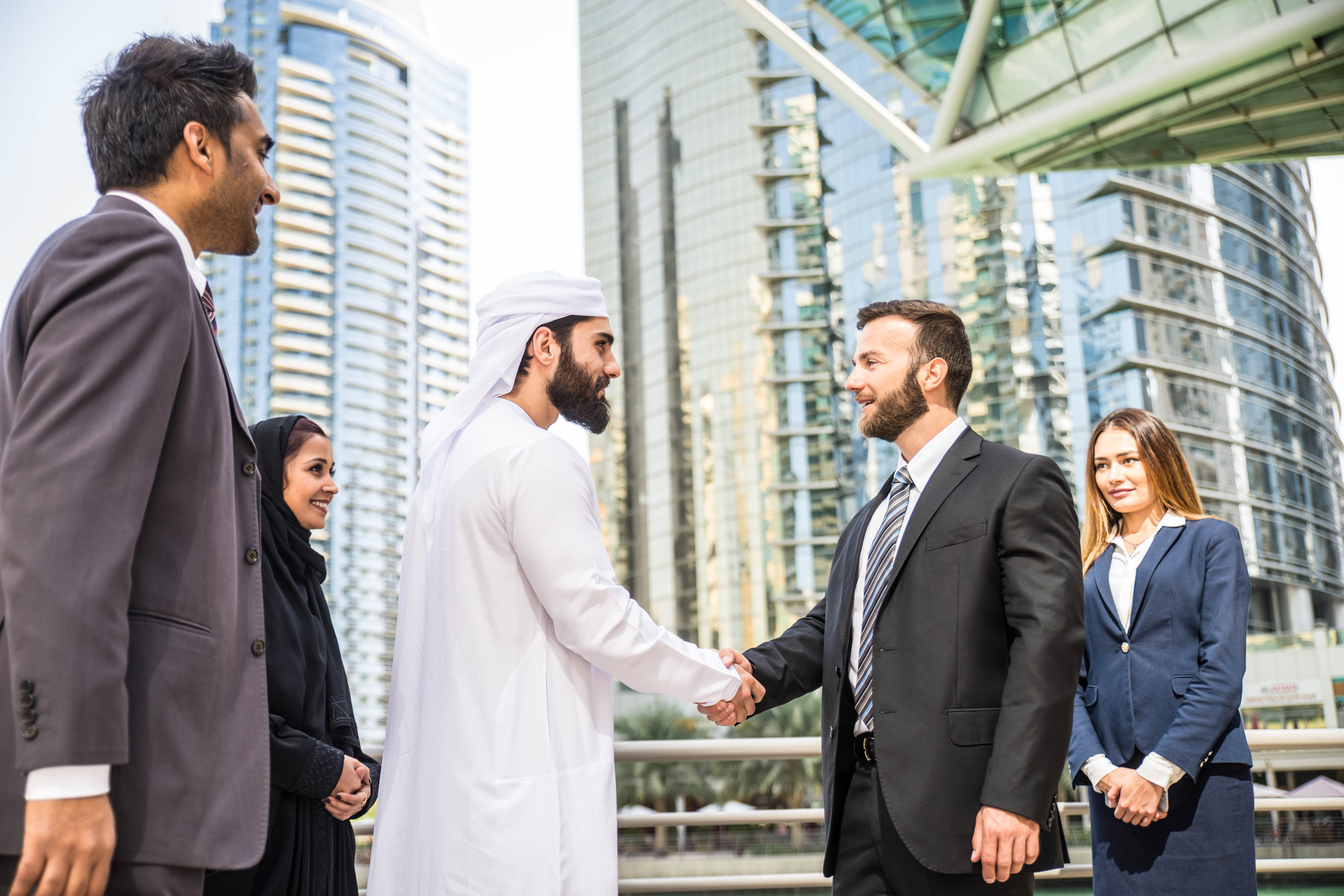 Conclusion of a deal in the Dubai for starting a business and obtaining a residence permit in the UAE