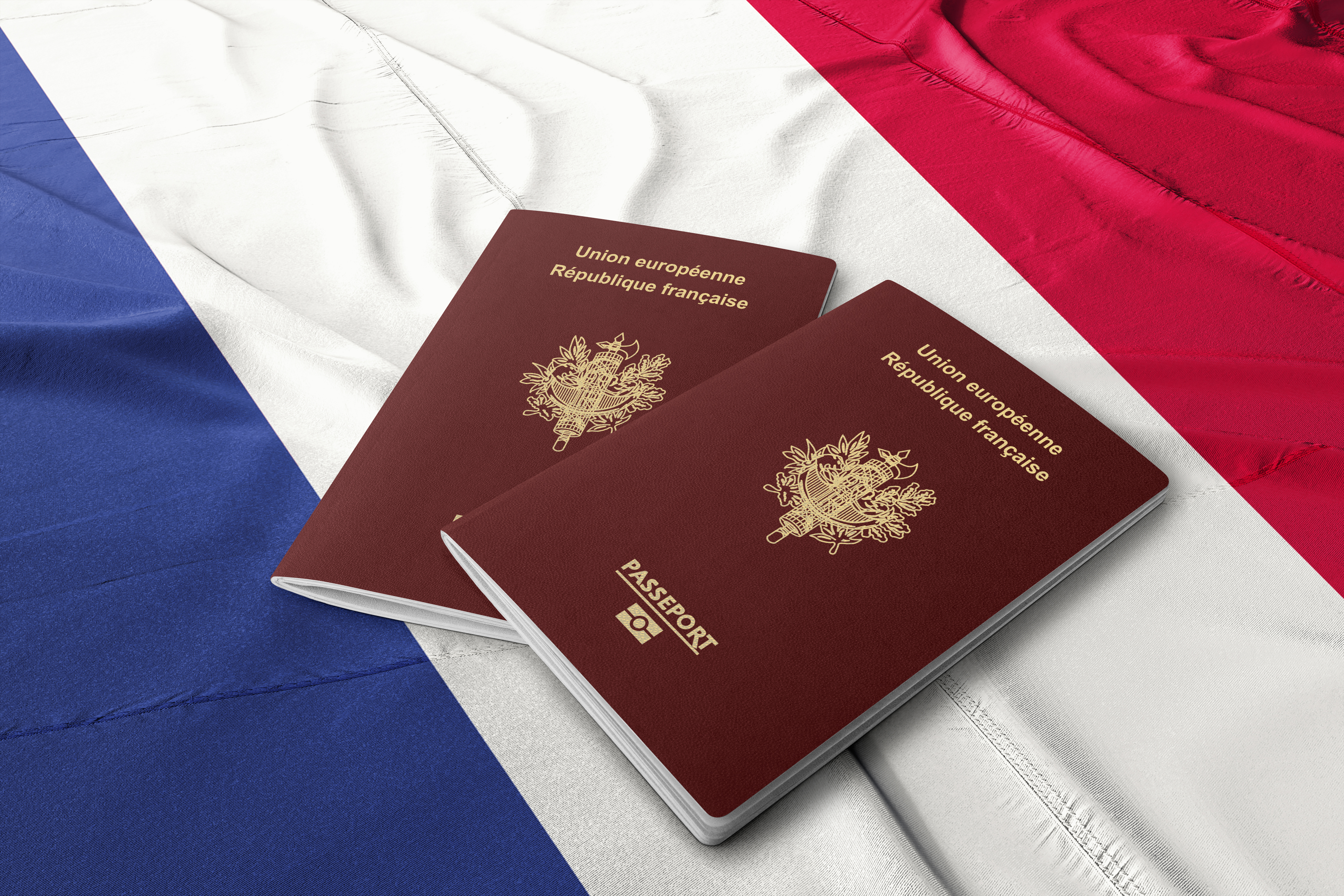 Passports on the French flag that can be obtained after participating in the French Tech Visa program