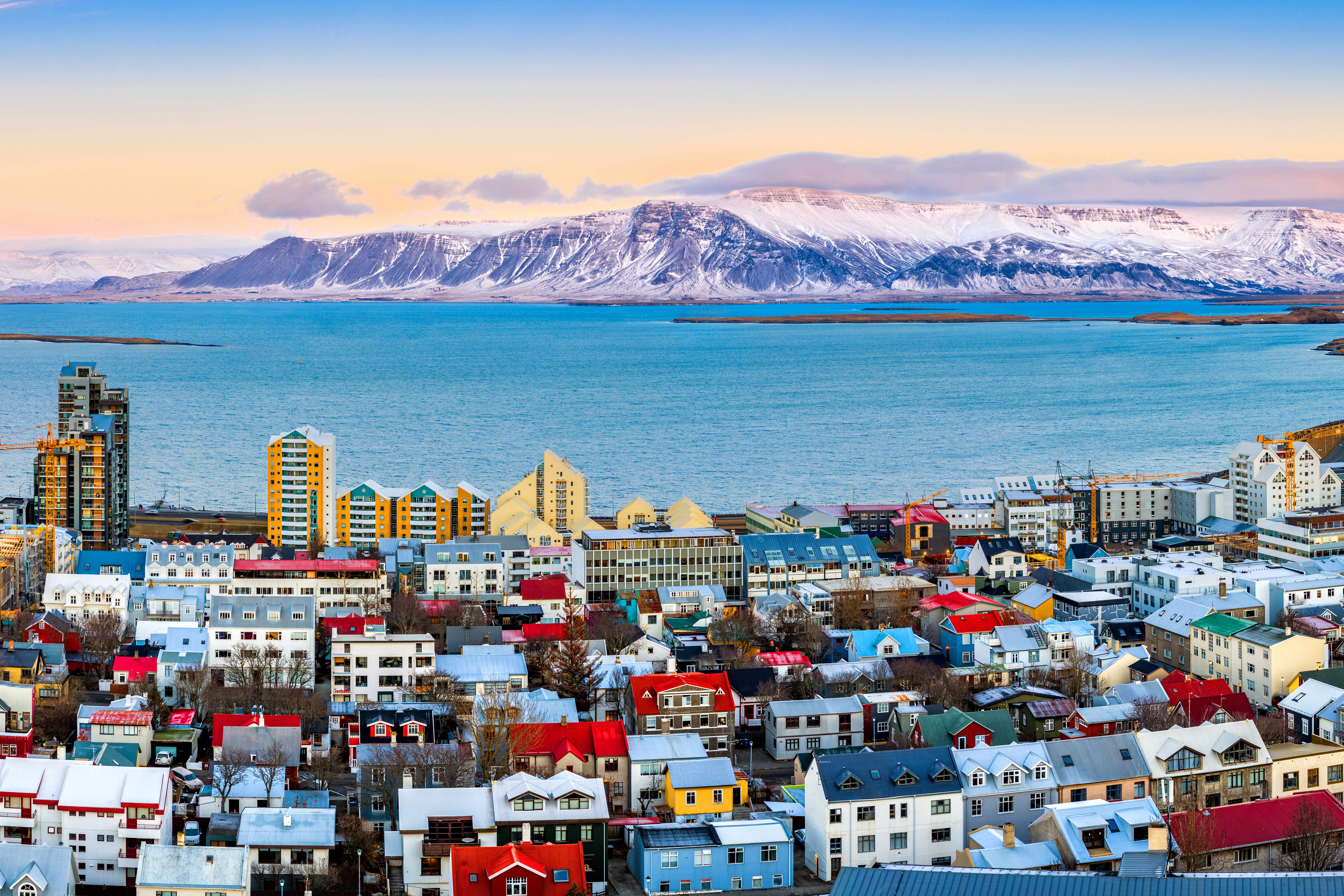 Icelandic citizenship allows foreigners to live in the land of canyons