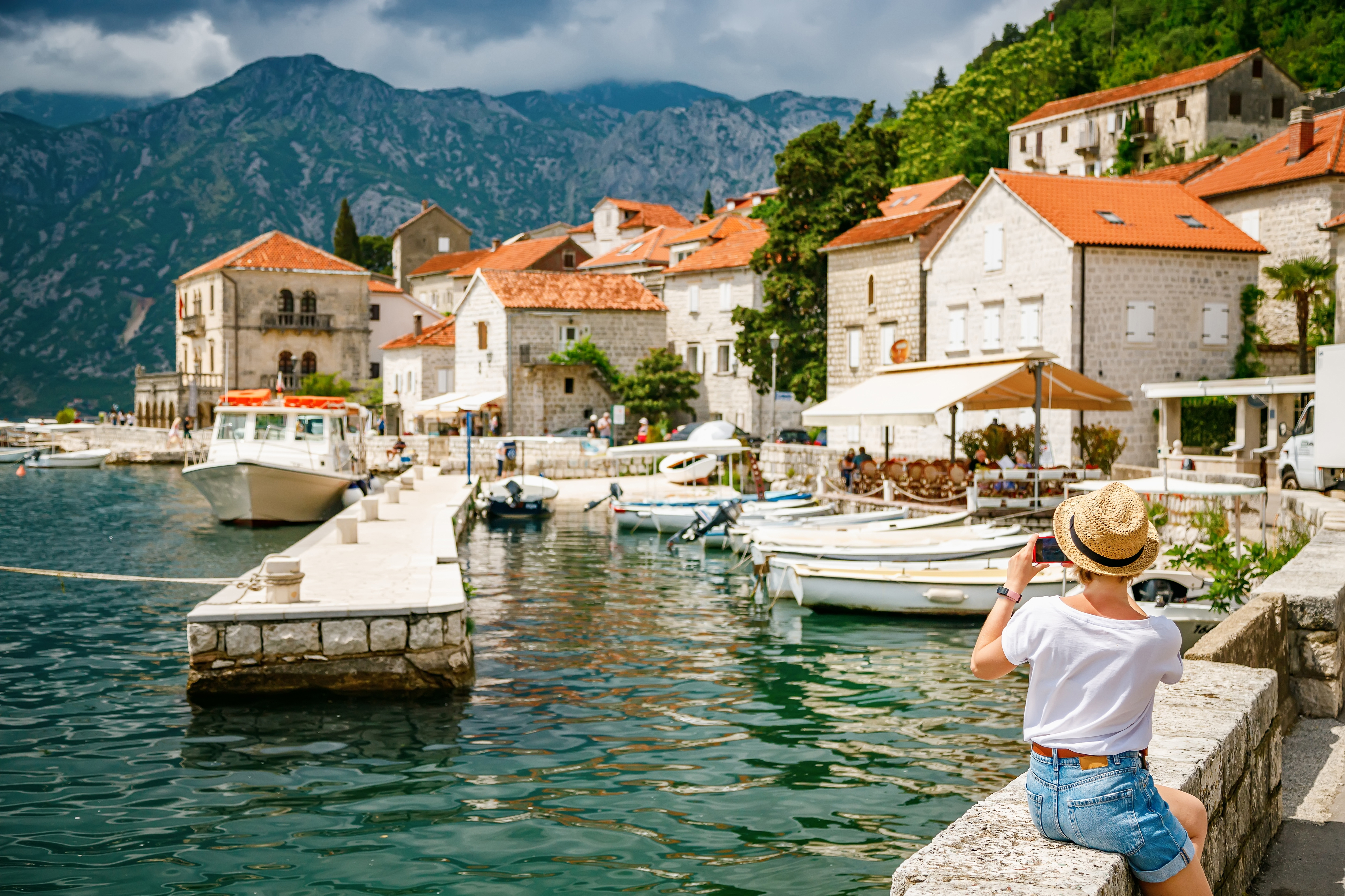 Reviews about life in Montenegro and permanent residence status