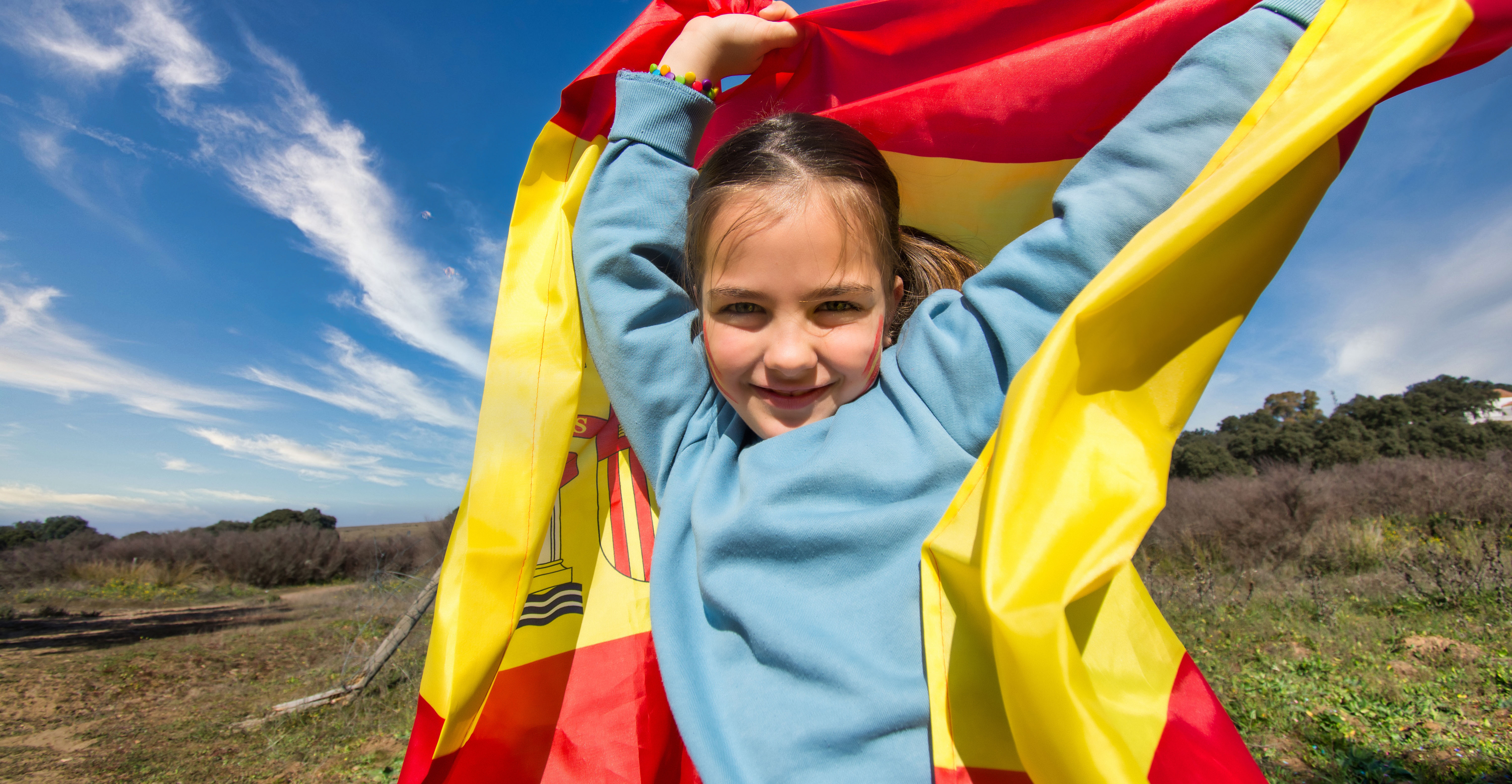 A girl who moved to Spain with her parents